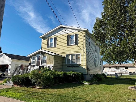 2nd image of 1817 Copperfield St