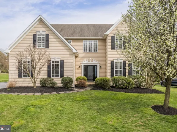 243 Ferndale Ln, Downingtown, PA 19335