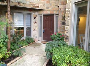 7 Morton Ct, Lawrenceville, NJ 08648