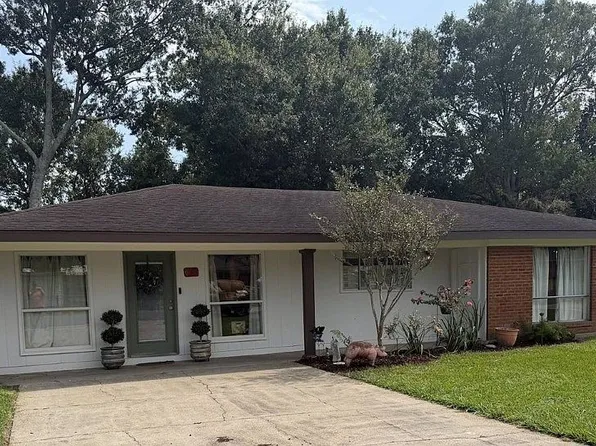 111 Rockne Dr, Lafayette, LA 70506