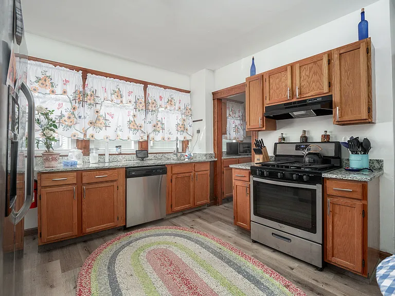55 Central St #2 — Photo 12