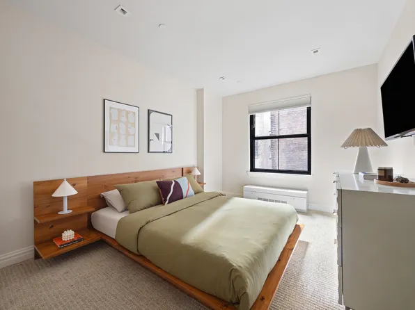 161 Duane Street image 11 of 15