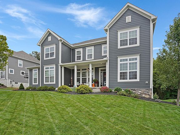2nd image of 4950 Tralee Ln
