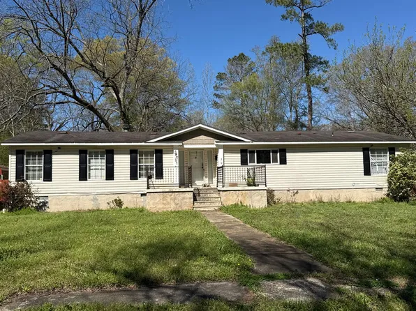 306 Hunter St, Union Point, GA 30669