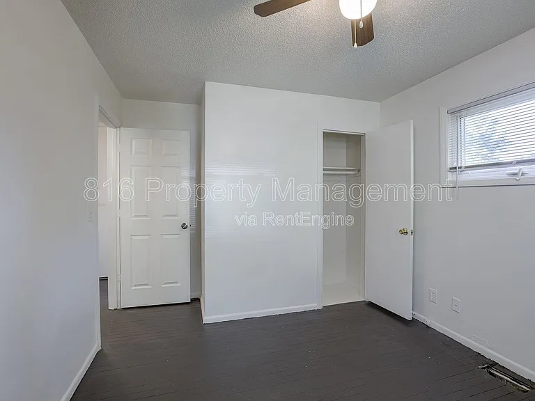 10009 Hardesty Ave — Photo 18