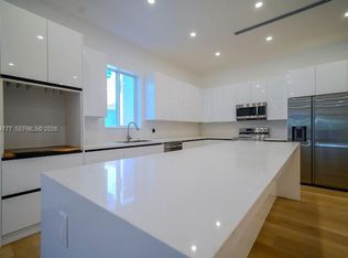 112 NW 24th Ct, Miami, FL 33125