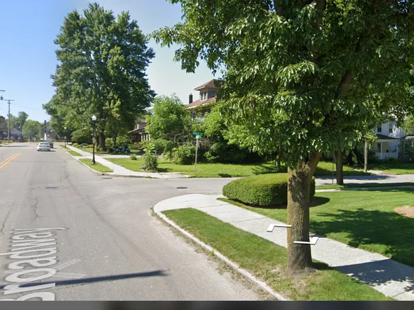 Broadway Triplex, 2610 Broadway #1109, Fort Wayne, IN 46807