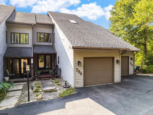 704 Lakeview St, Morgantown, WV 26508