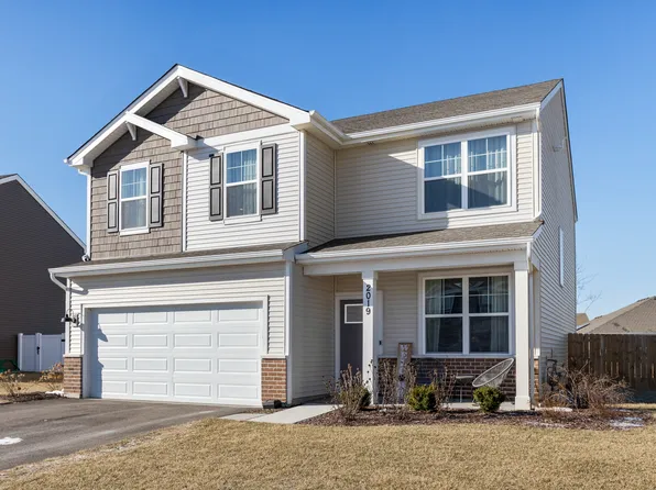 2019 Magnolia Ln, Wonder Lake, IL 60097