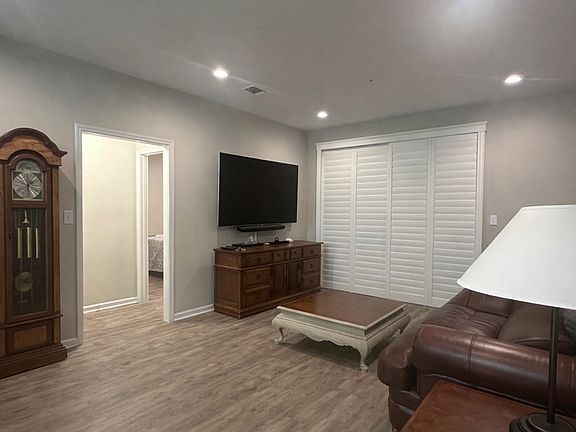 5th image of 200 Sandestin Ln APT 302