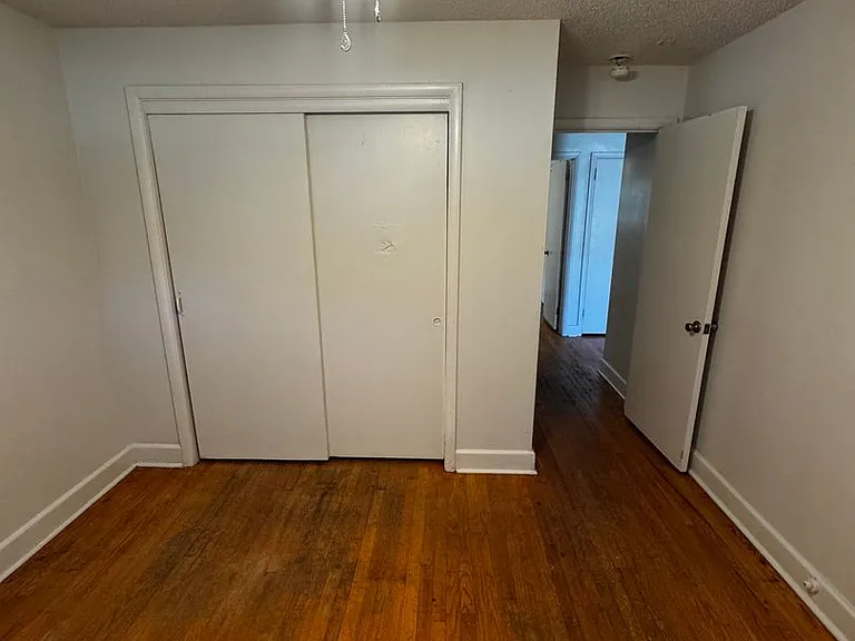 416 Stroud Rd — Photo 14