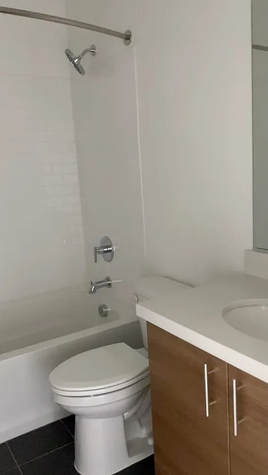 3 bed, 2.5 bath, 1588 sqft, $3,400 — Photo 3