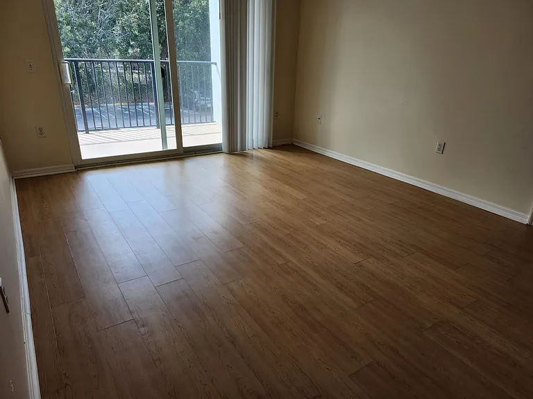 813 Villa Cir — Photo 6