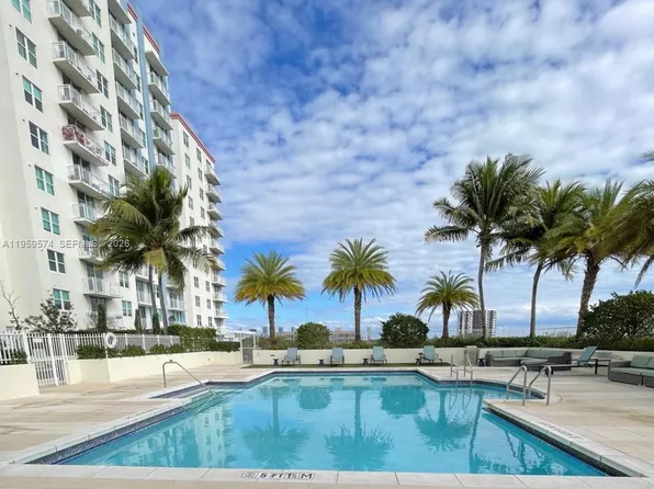 3000 Coral Way, Miami, FL