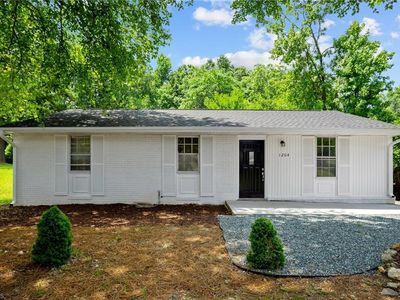 1204 Blackmoor Rd, Greensboro, NC, 27406