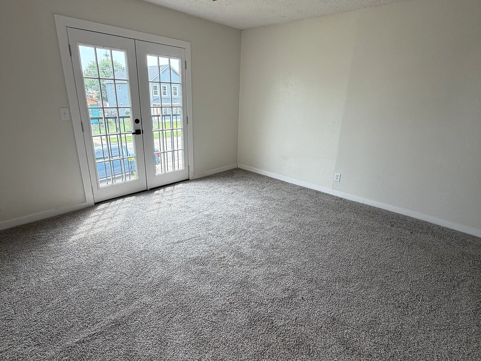 1 bed, 650 sqft, $900 — Photo 1