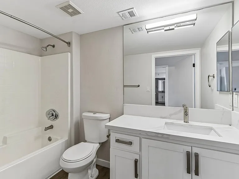 18425 Malden St #401 — Photo 39