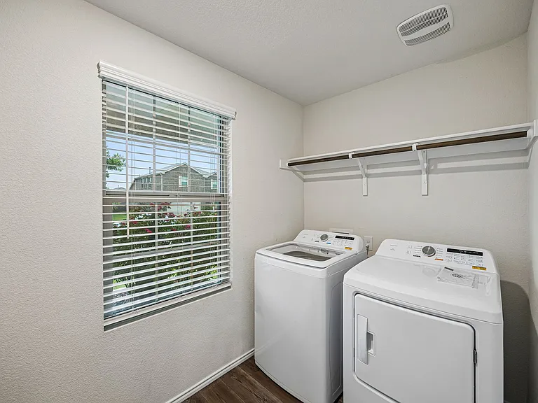 1605 Fields View Dr — Photo 27