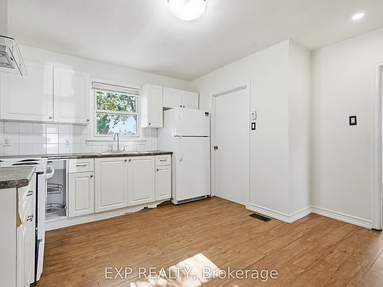 29 Rockwood Ave — Photo 11