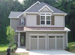 3141 Maywood Dr, Charlotte, NC 28205
