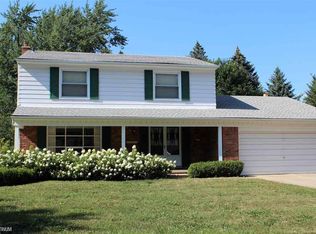 30320 Old Stream St, Southfield, MI 48076