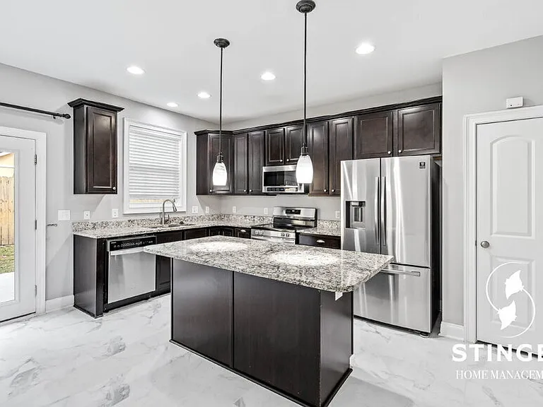 515 Abner Ln — Photo 17