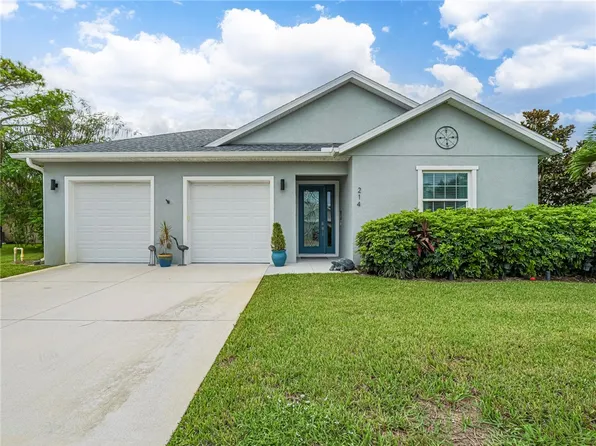 214 Briarcliff Cir, Sebastian, FL 32958