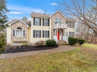 2 Elephant Rock Rd, Seabrook, NH 03874