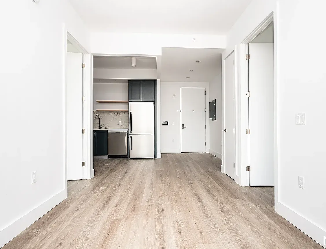 322 Grand Concourse — Photo 3