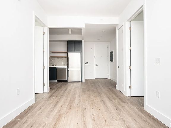 3rd image of 322 Grand Concourse APT 1406