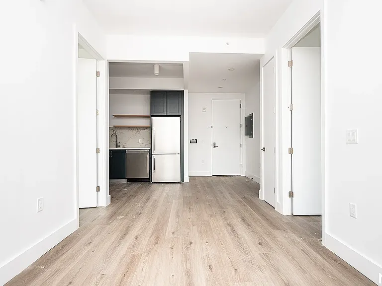322 Grand Concourse #1406 — Photo 3