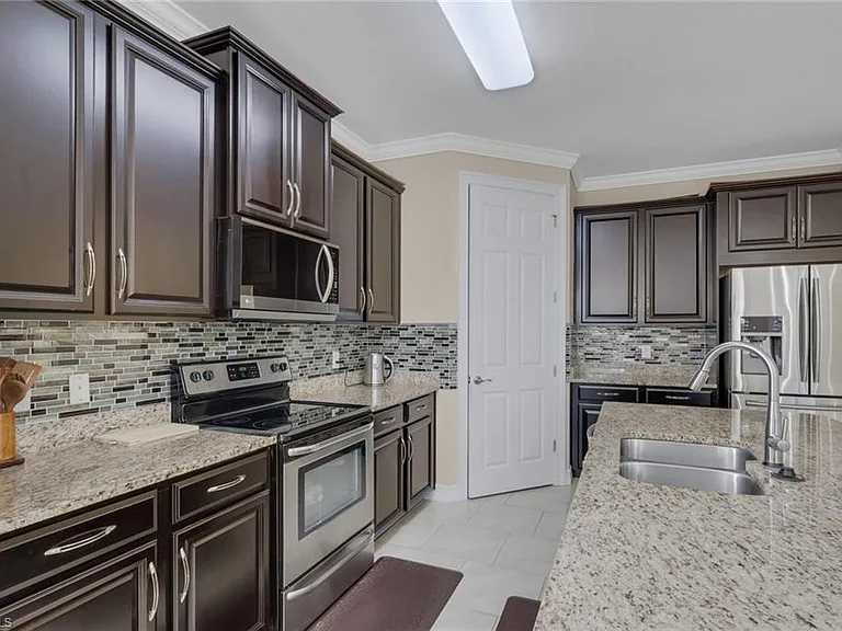 16309 Aberdeen Way — Photo 7