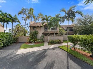 Briarwinds, Miami, FL 33176