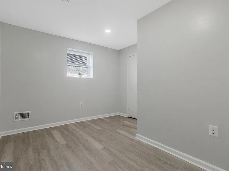 5004 Roanoke Pl — Photo 10