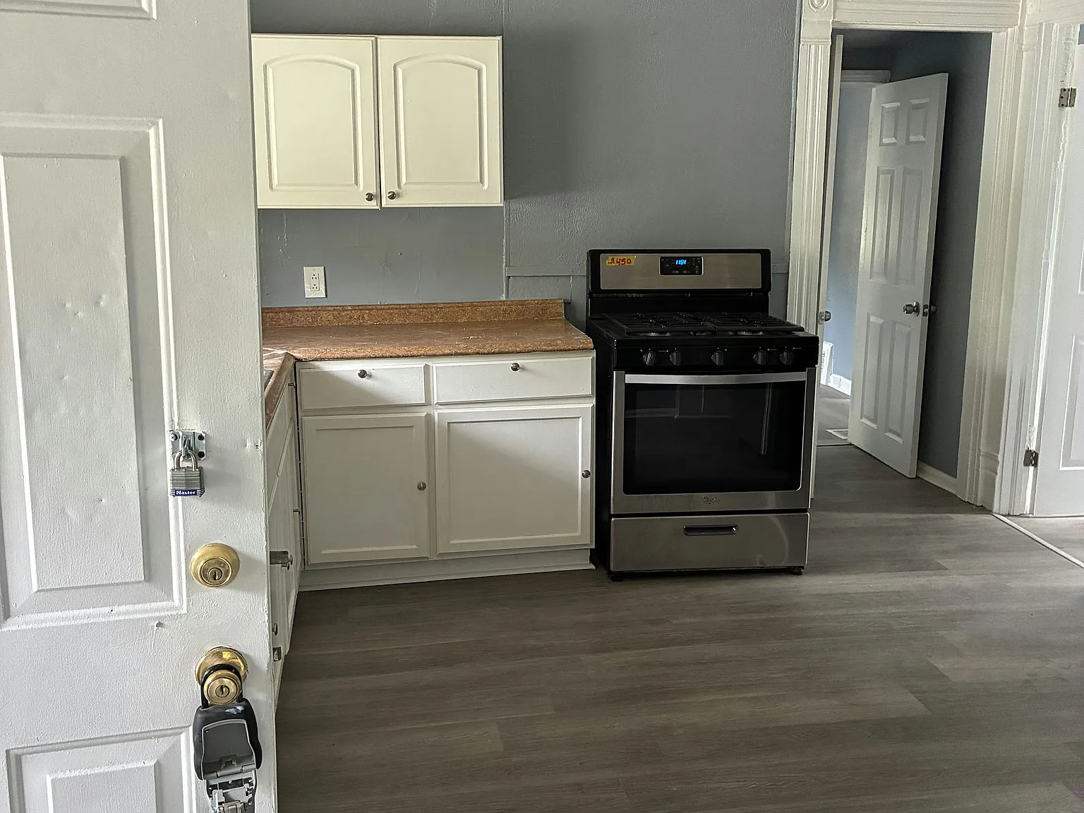 4 bed, 1299 sqft, $1,400 — Photo 4