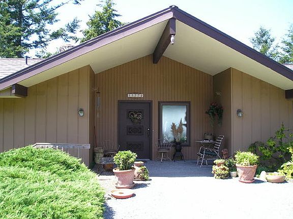 Two Bedrooms, Office, One Full & One Three Quarter Baths, all on one level!