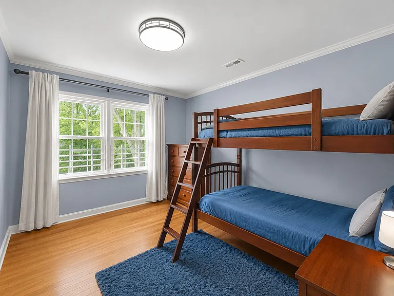 5048 Maplewood Dr — Photo 24
