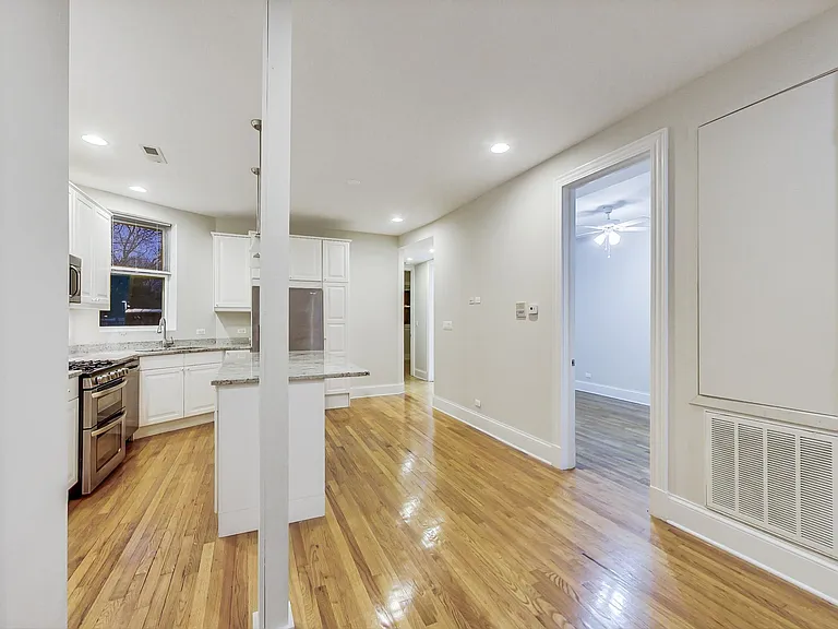 2621 W Leland Ave #1 — Photo 7