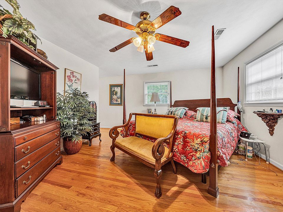 49th image of 1120 Chestnut Mountain Dr