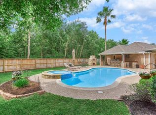 7 Bluff Creek Ct, Spring, TX 77382