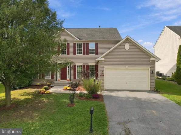 185 Richwood Hall Rd, Kearneysville, WV 25430