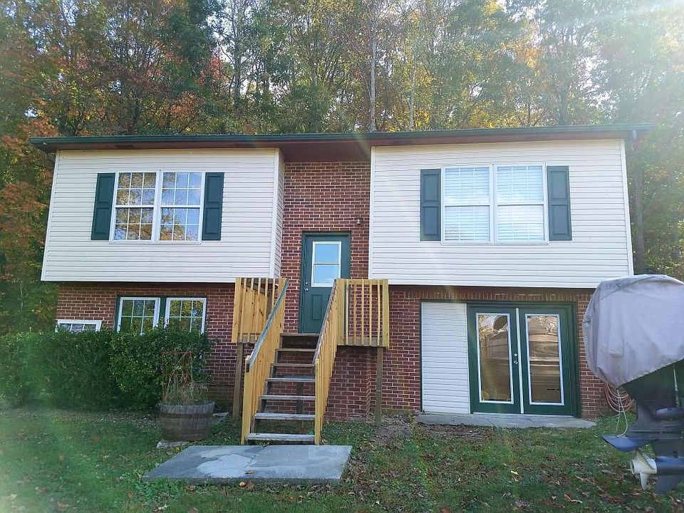 1st image of 141 Oak Hill Ln