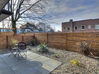 5th image of 217B 12th Ave E