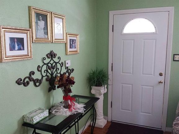 4th image of 2112 Skillman Dr