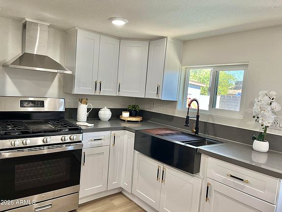 4th image of 10918 W DURANGO Street