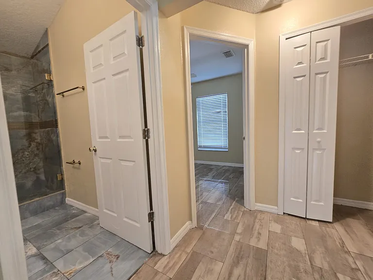 5025 Foxcroft Ct — Photo 27