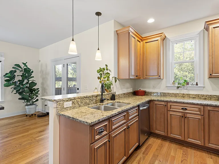 117 Idlewild Ave — Photo 7