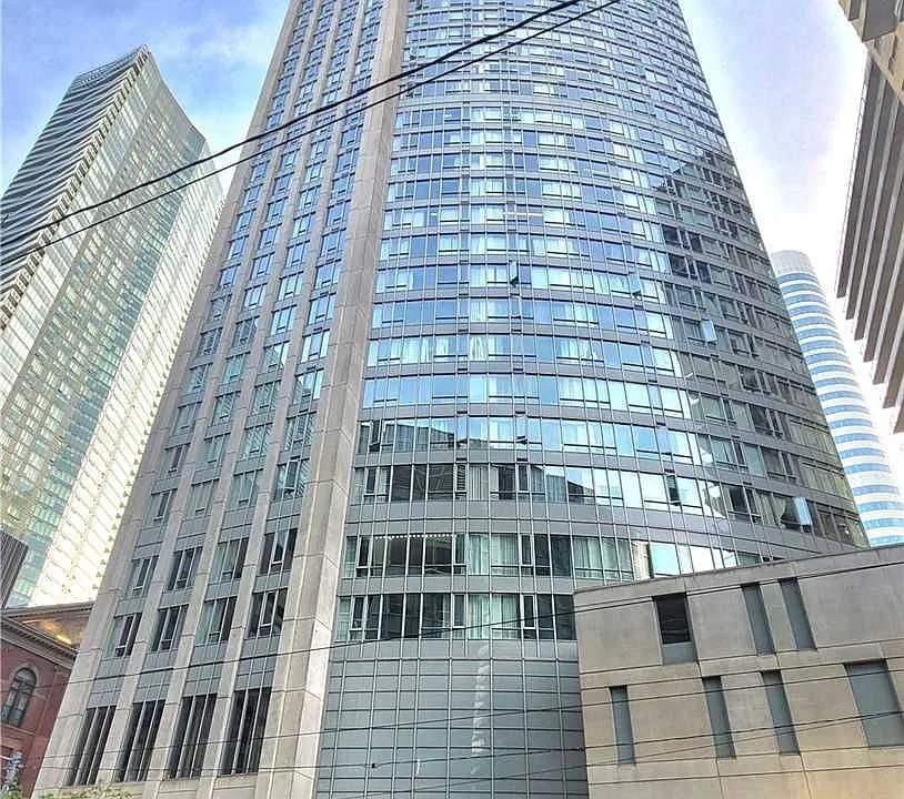 210 Victoria St #4112