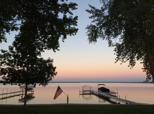 741 W Lake Dr, Starbuck, MN 56381