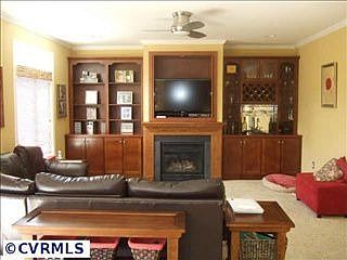 3rd image of 5325 Stanwood Way